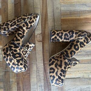 Sam Edelman heels US SIZE 6. Cheetah print platform